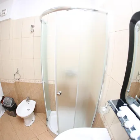 Perandor Beach 4*