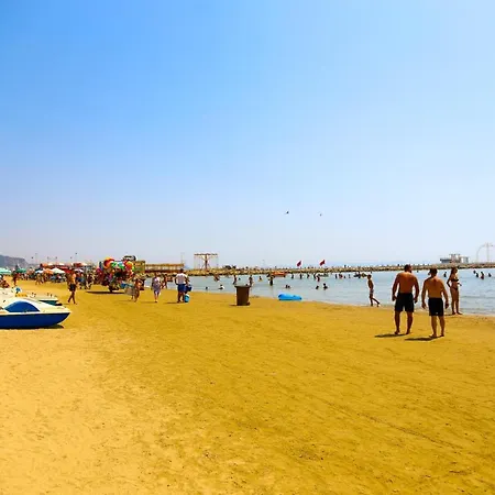 Hotel Perandor Beach